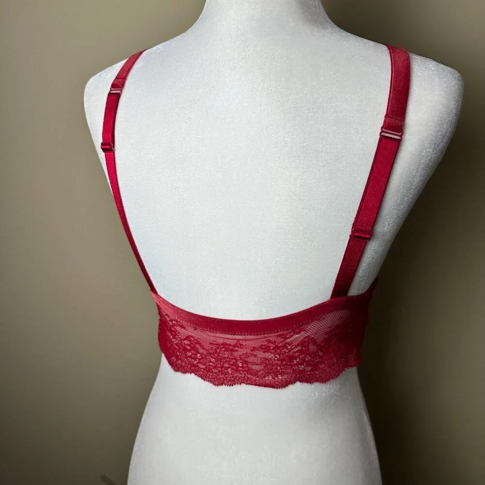 VICTORIA'S SECRET Red Lace Bralette Bra Top Cropped Size Small